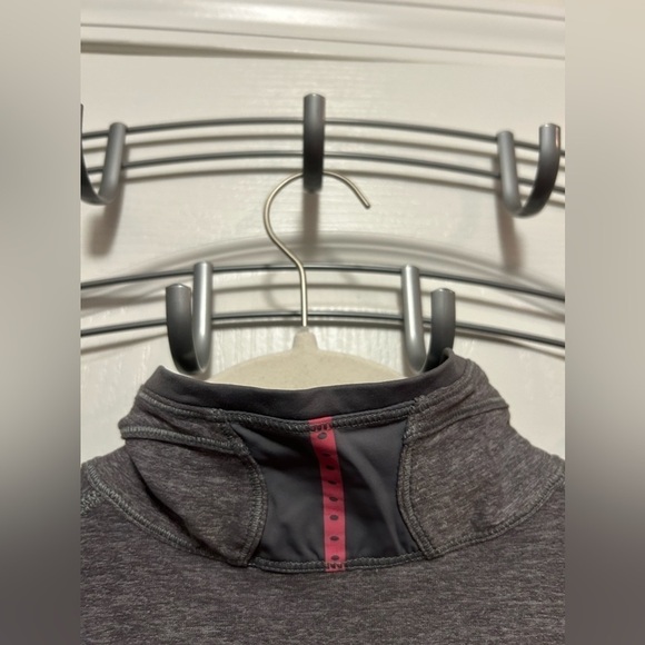 LULULEMON Pace Pusher 1/2 zip pullover top women’s 6 Heather gray pink mock neck - Picture 11 of 16
